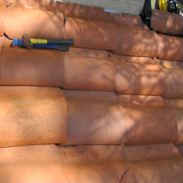 Roof Tile Repair